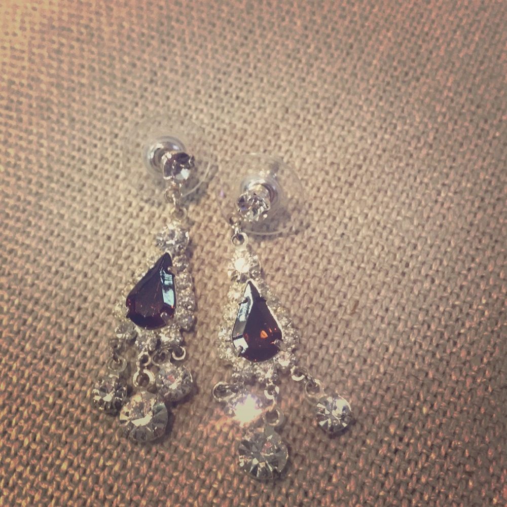 Brown tear drop dangle ear rings